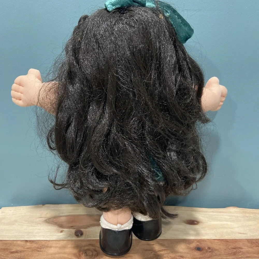 Cabbage Patch Kids Doll Albino Pink Eyes 1995 Green Dress Brown Hair Baby Doll